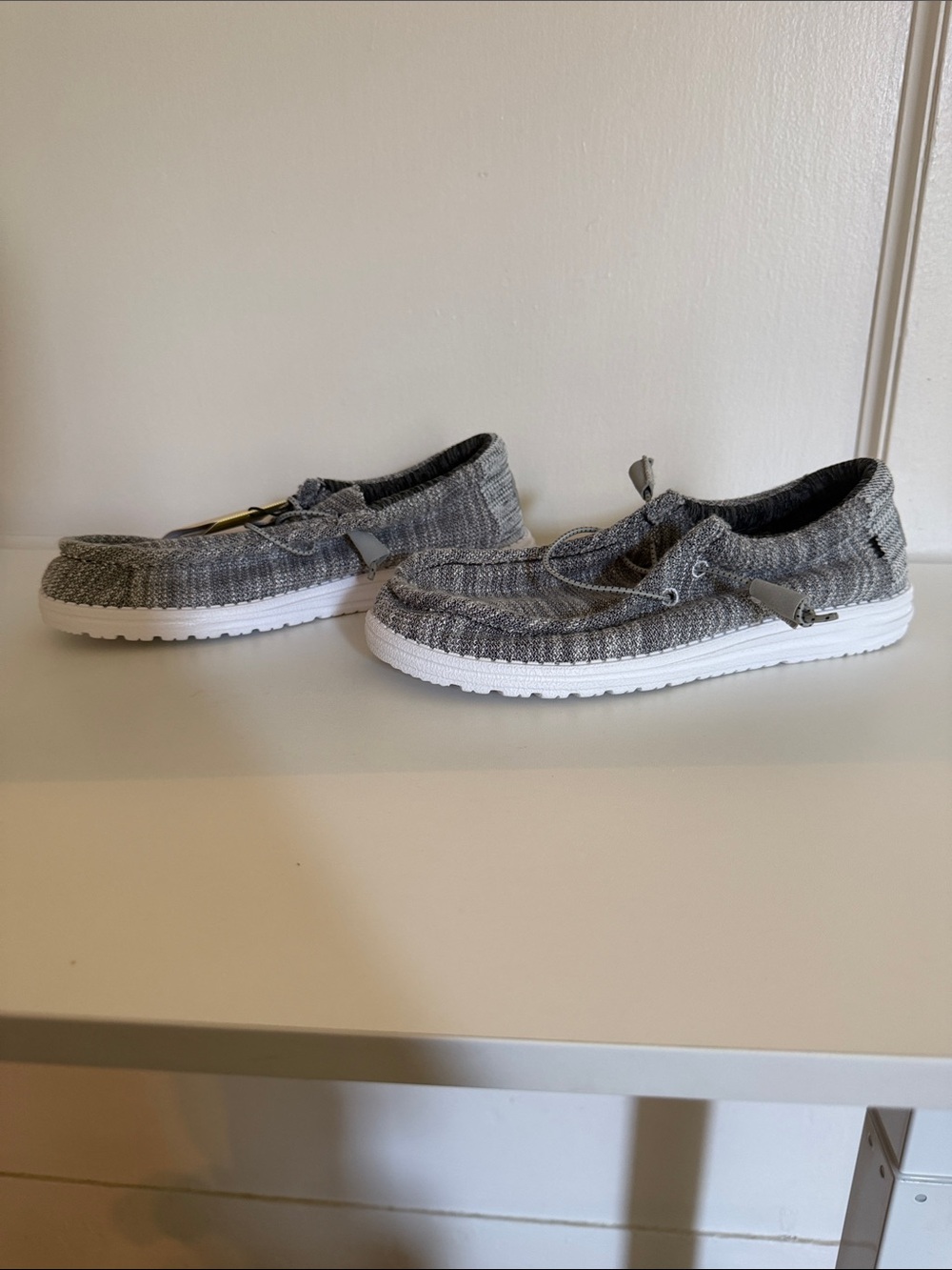 New Hey Dude Knit Slip-On Shoes - Gray and White women 10 men 8 - Picture 5 of 7